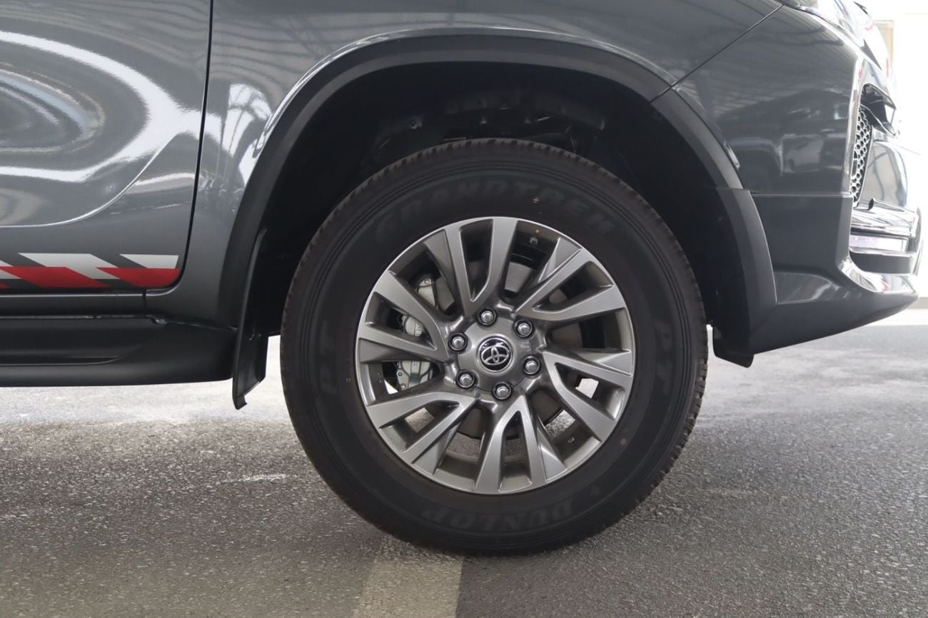 Toyota Fortuner SRV 2025 SUV