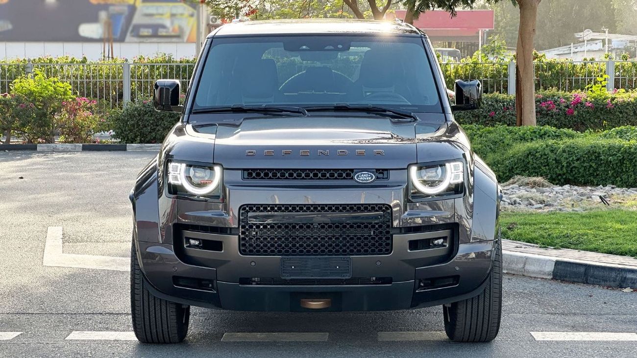 Land Rover Defender 110 SE HYBRID 2025 en República Dominicana
