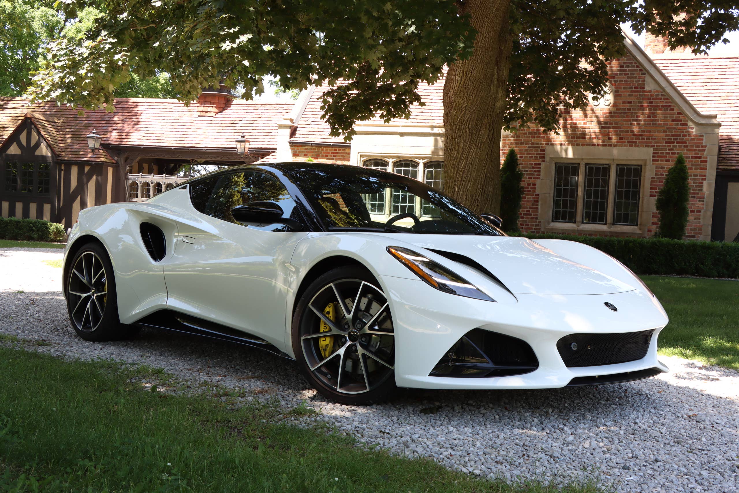 Lotus Emira 2025 Coupé Deportivo en República Dominicana