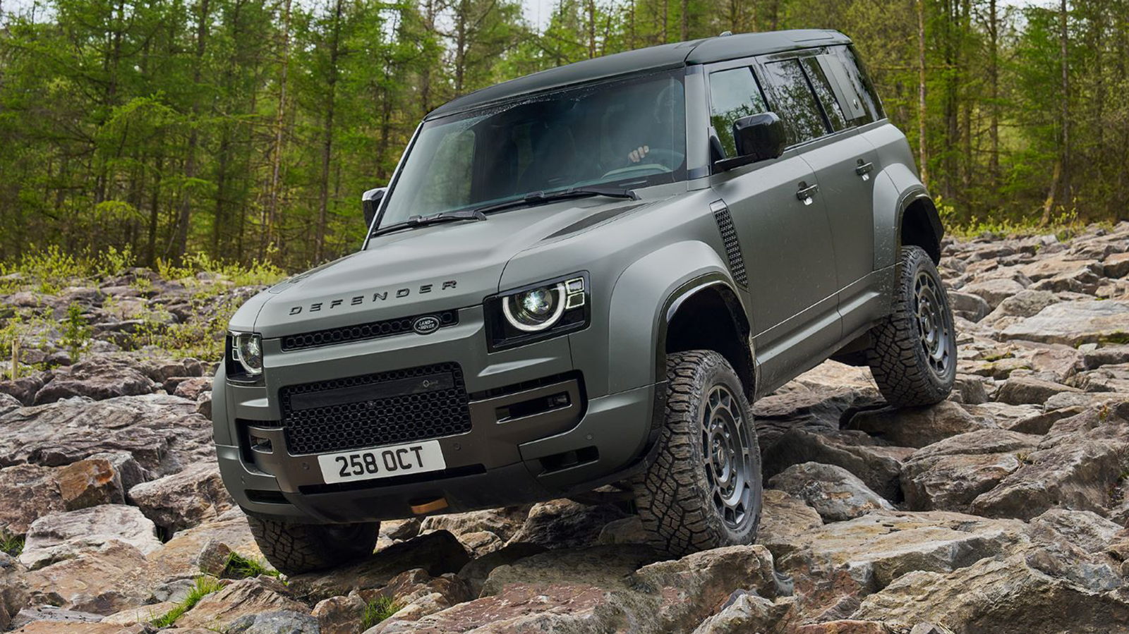 Land Rover Defender 110 SE Híbrido 2025 en República Dominicana