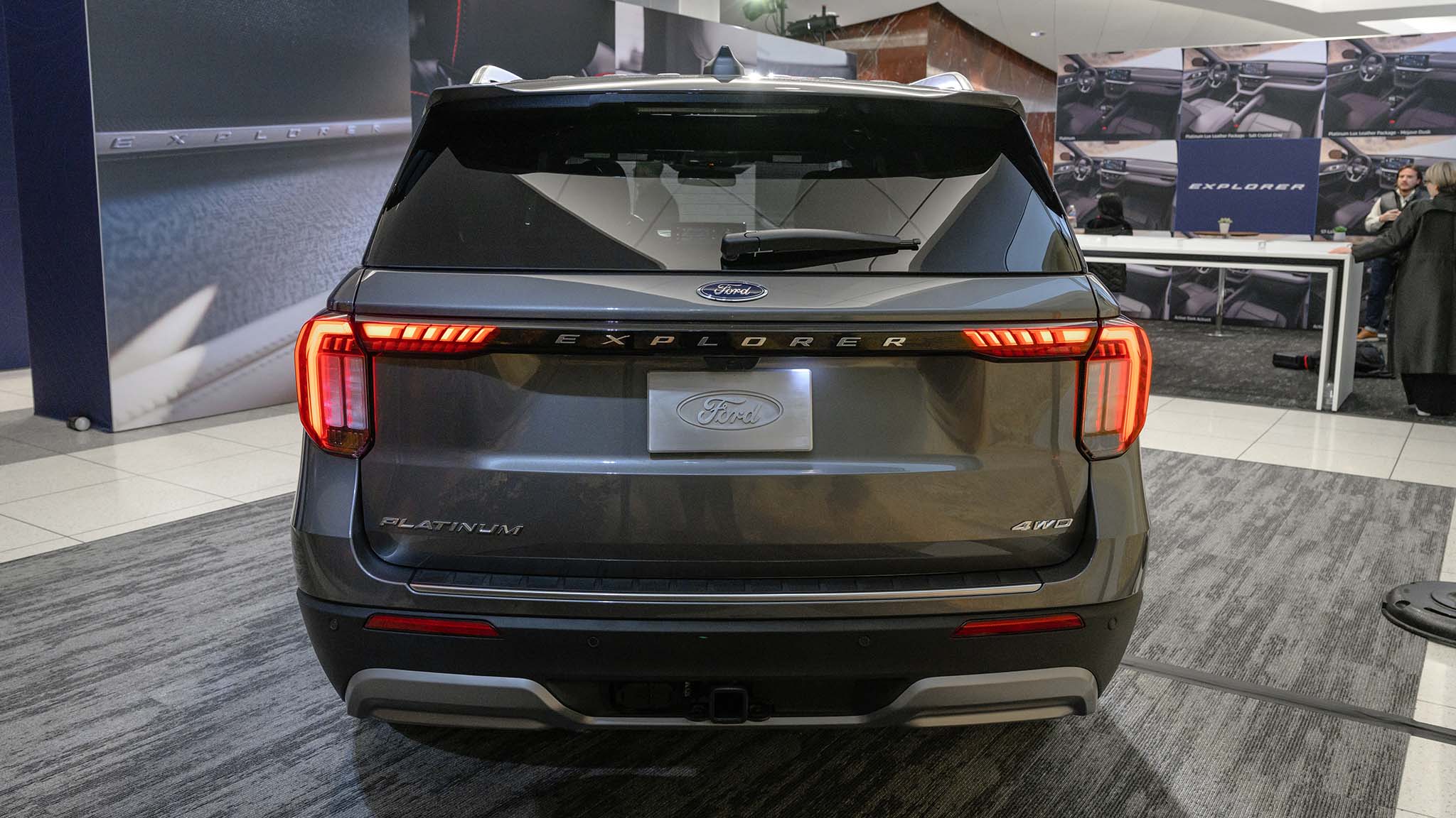 Ford Explorer Active 2025 SUV