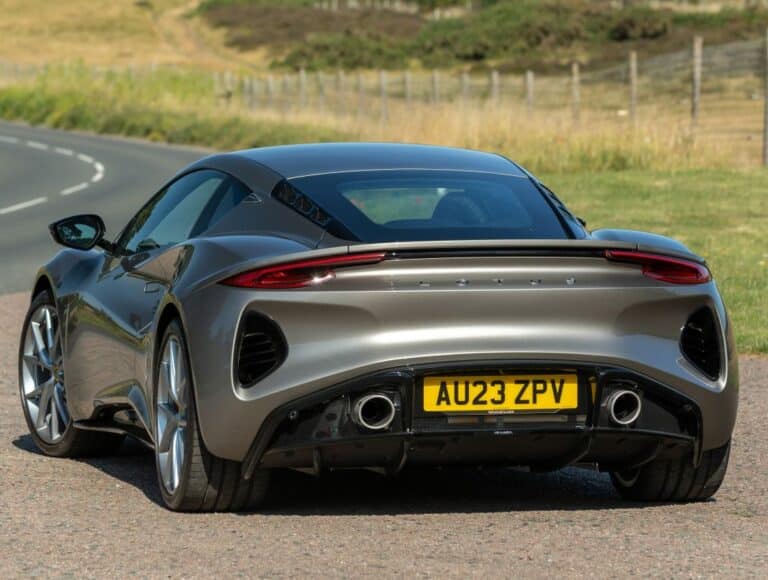 Lotus Emira Turbo SE 2025 Coupé Deportivo en República Dominicana