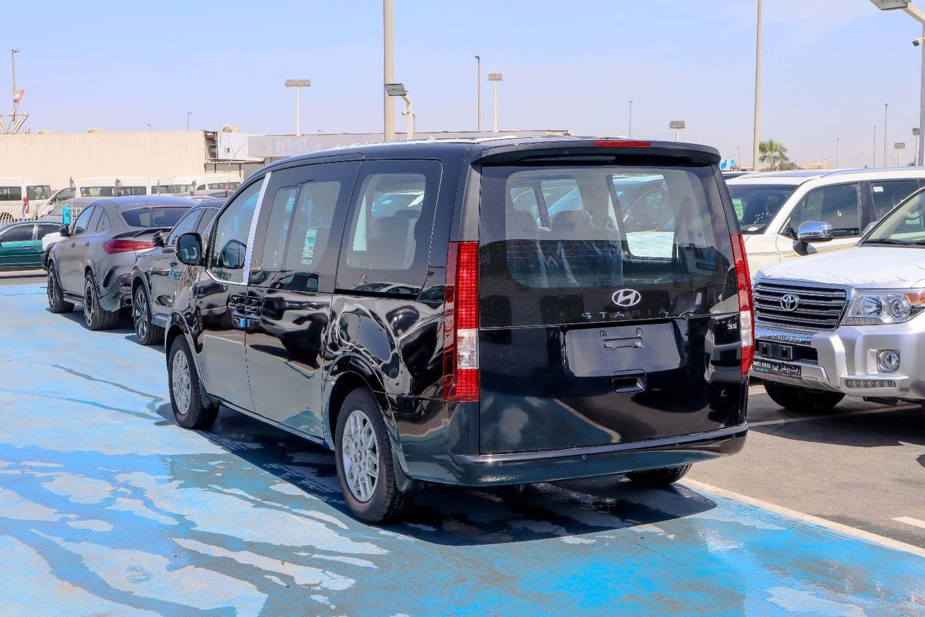 Hyundai Staria 2025 Minivan