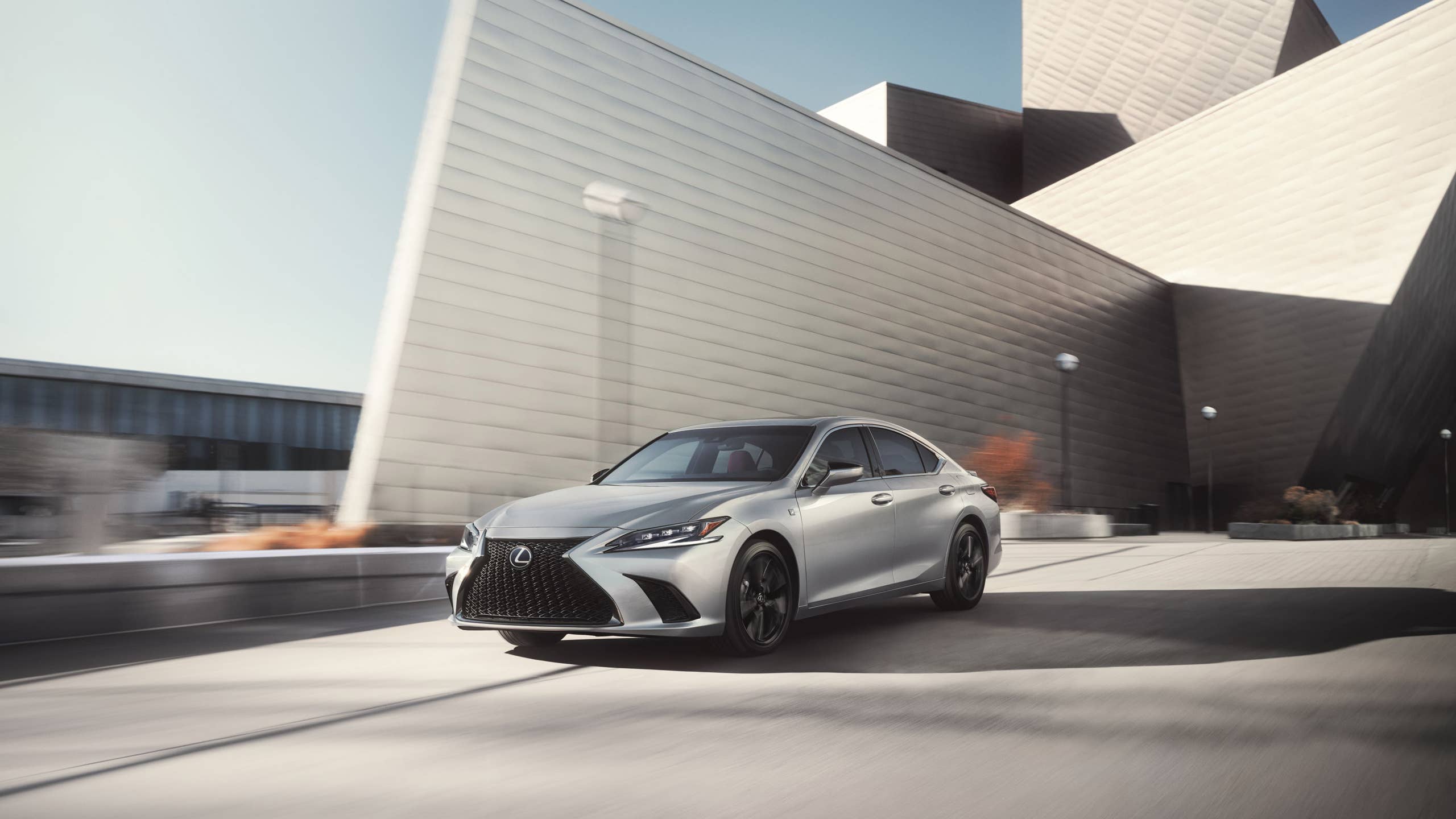 Lexus UX 300h Híbrido 2025 SUV Compacto