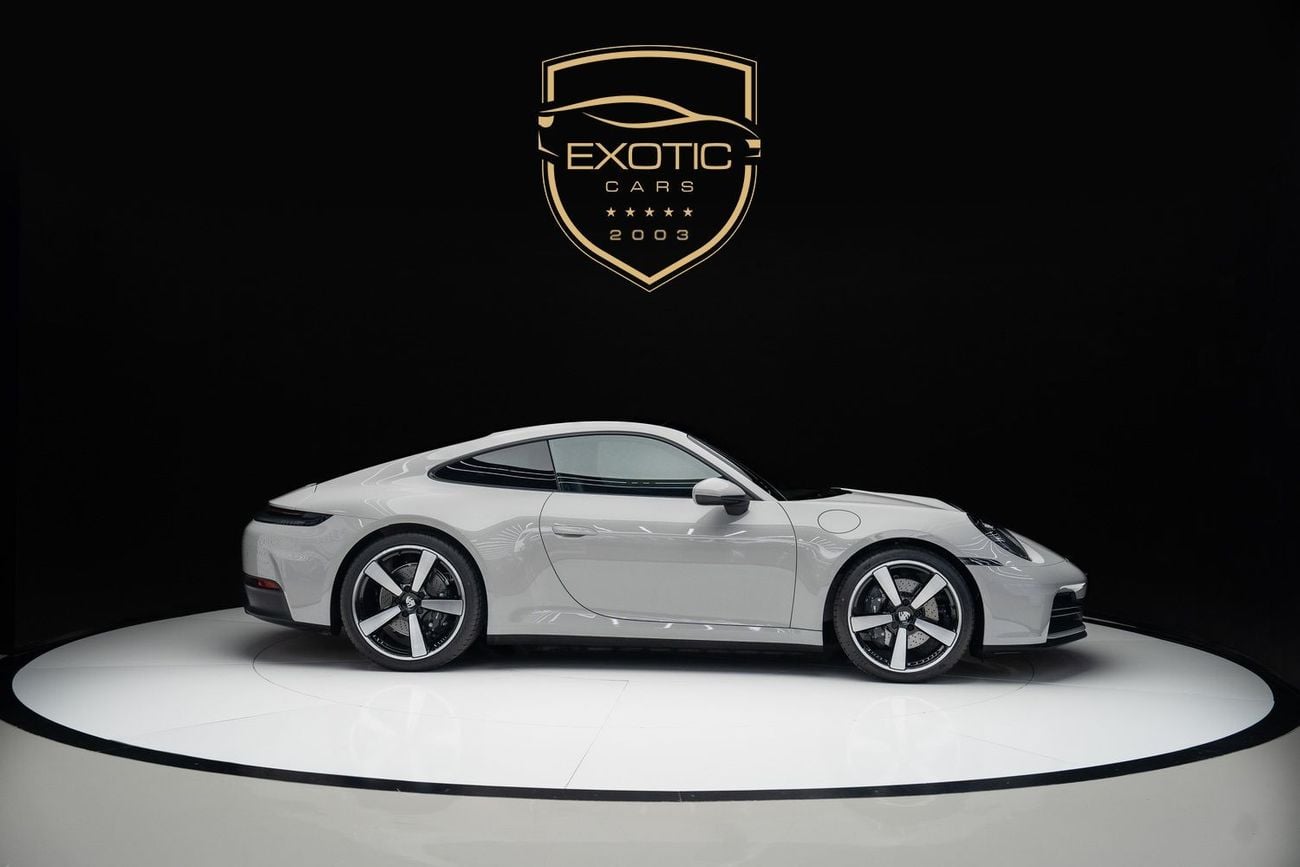 Porsche 911 Carrera 2025 deportivo premium