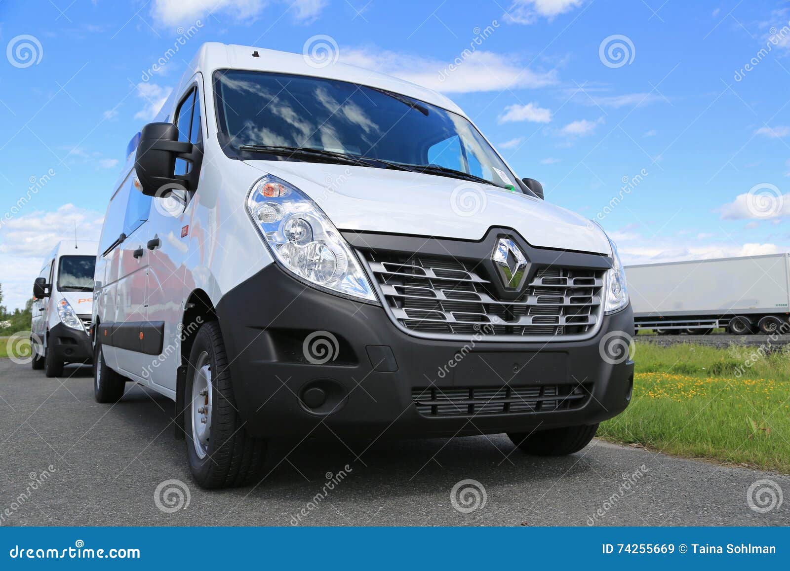 Renault Master Furgón Carga 2027 en República Dominicana