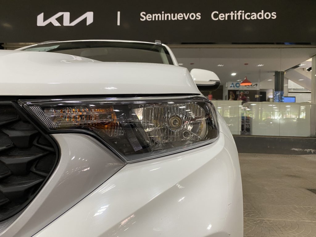 Kia Sonet SUV modelo 2027
