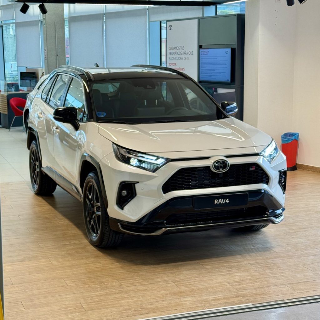 Toyota RAV4 Modelo 2027 Vehículo SUV en República Dominicana
