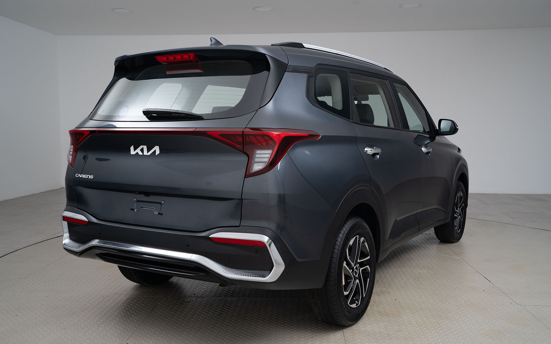 Kia Carens 2027 Modelo SUV Compacto en República Dominicana