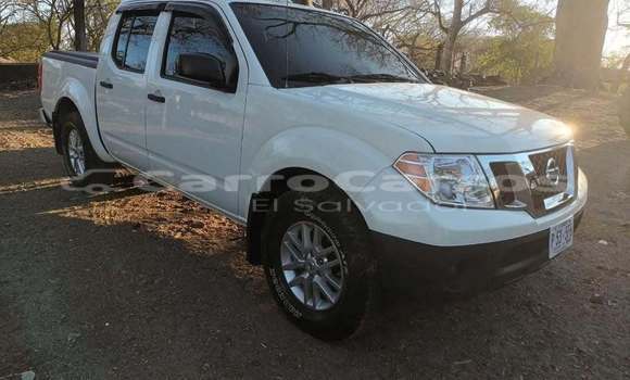 Nissan Frontier LE 2027 Camioneta Pickup en República Dominicana
