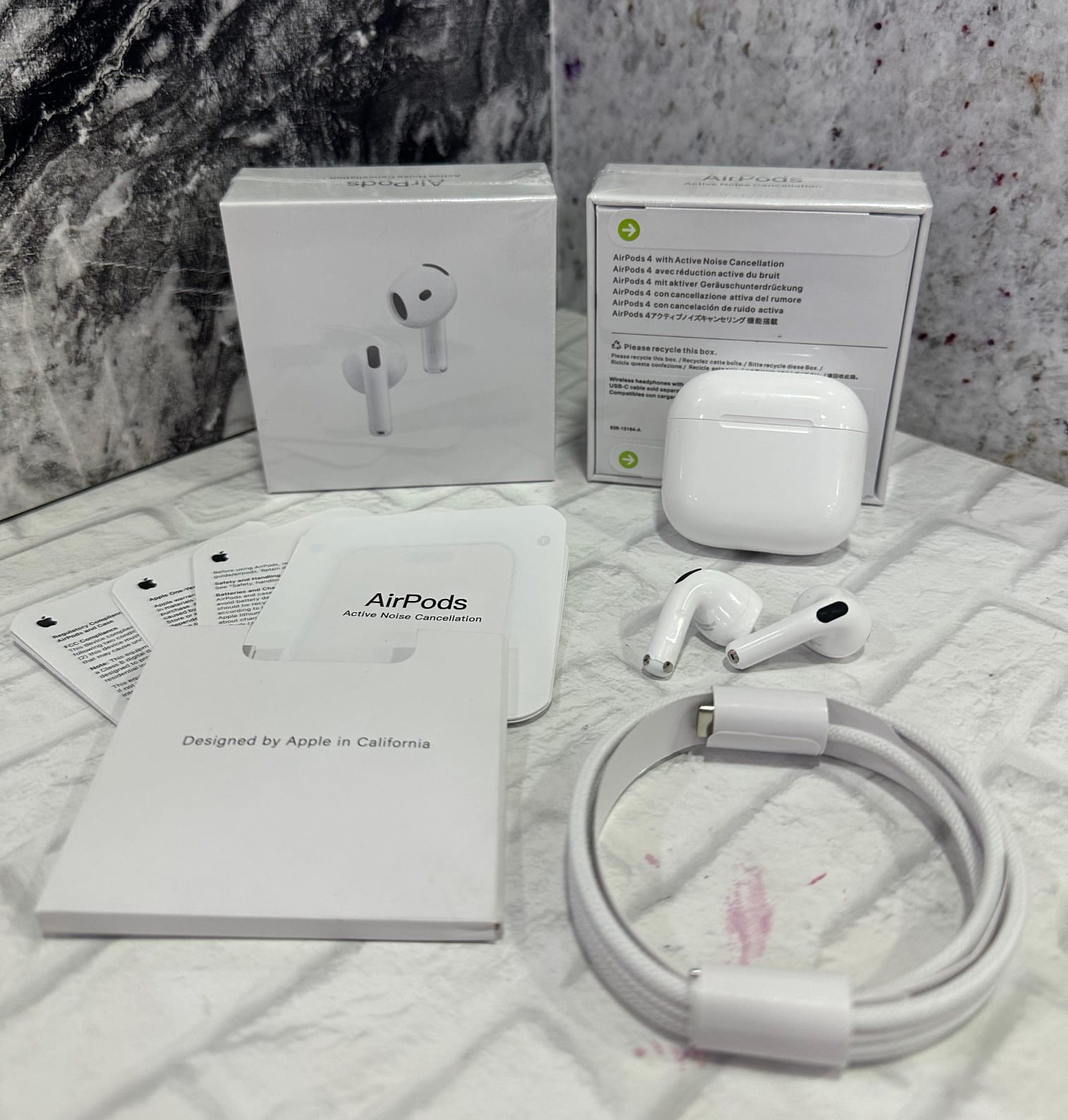 Apple AirPods 4° Generación Auriculares Inalámbricos en República Dominicana
