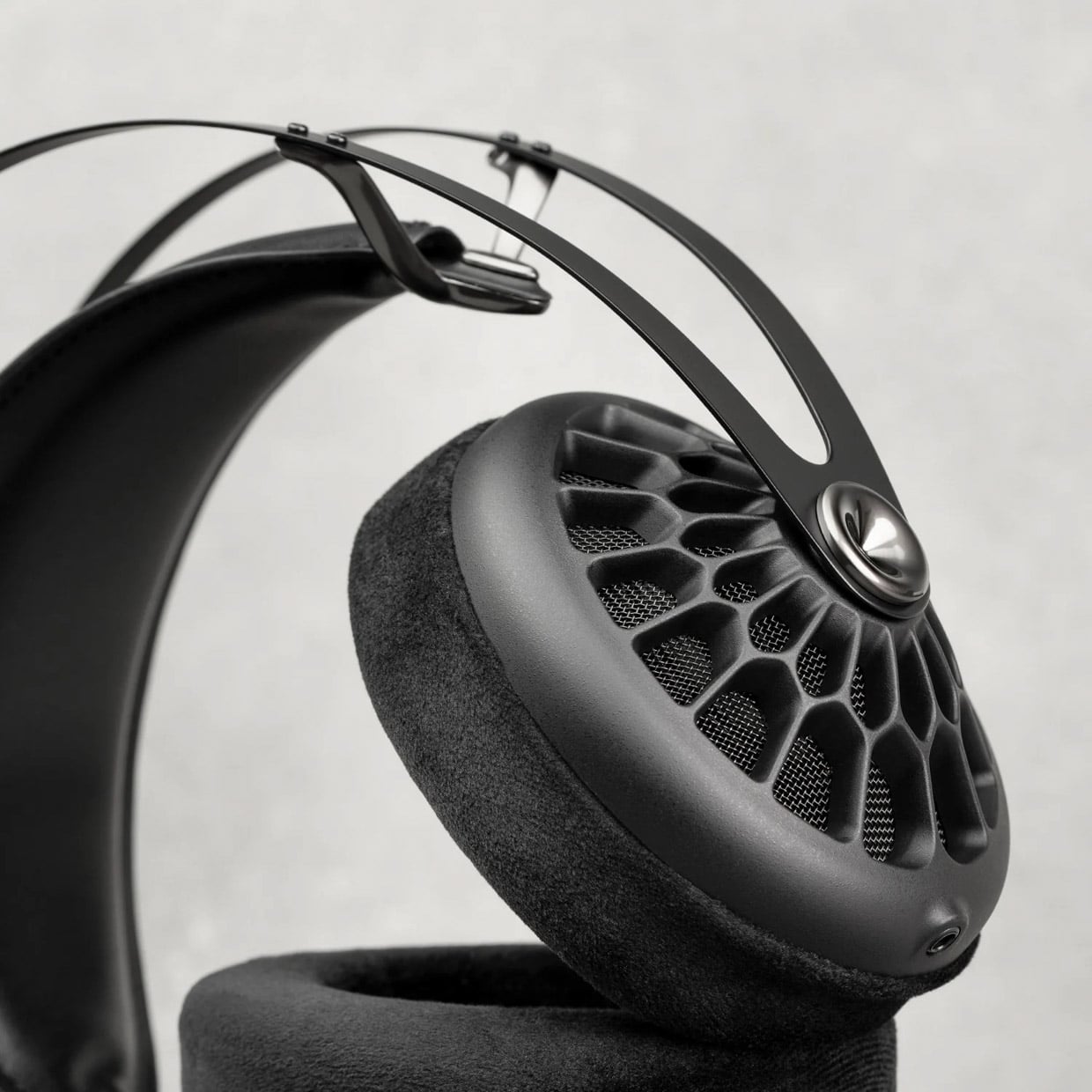 MEZE AUDIO 105 AER Auriculares Over-Ear en República Dominicana