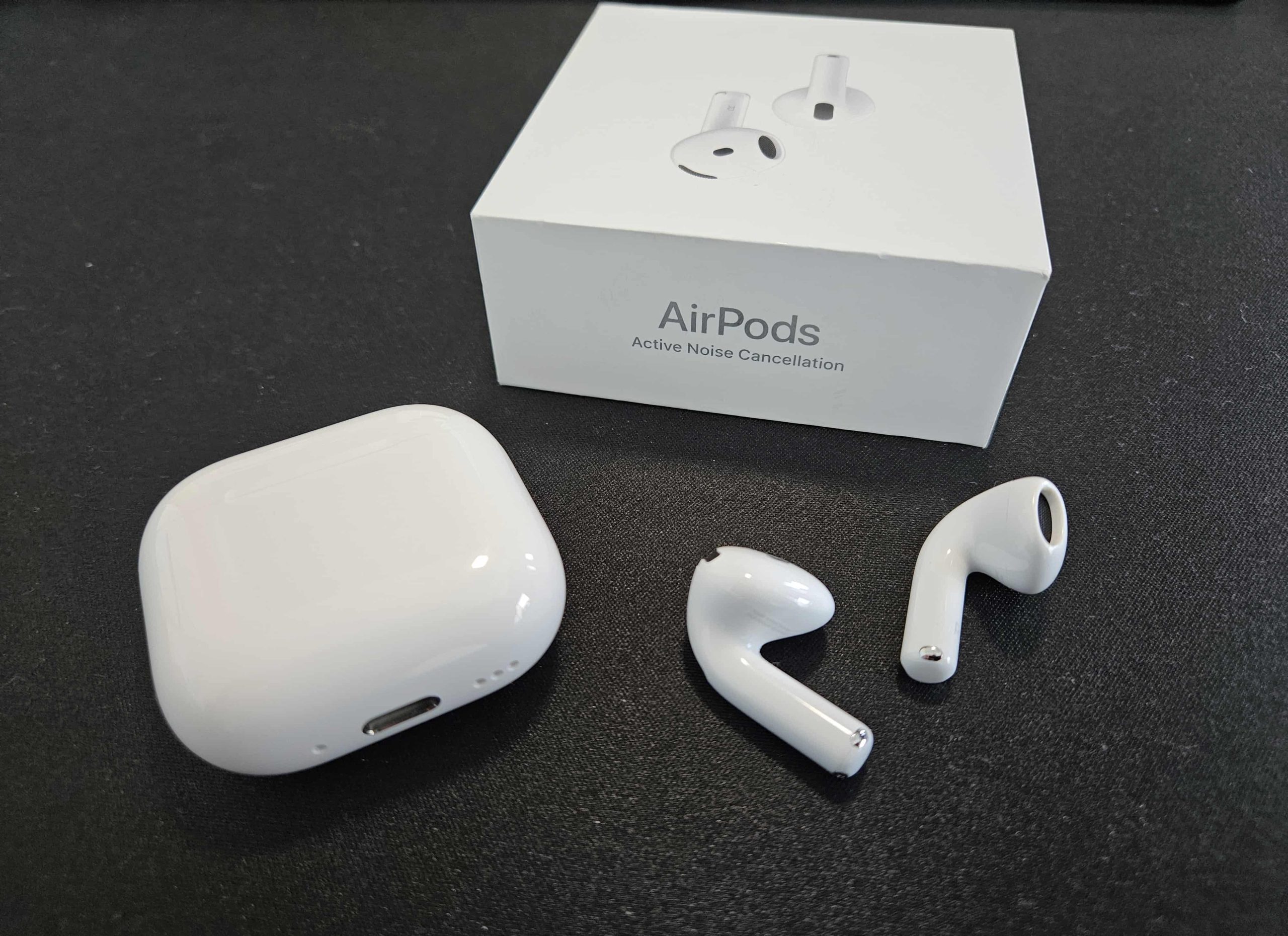 Apple AirPods 4 Auriculares con Cancelación en República Dominicana