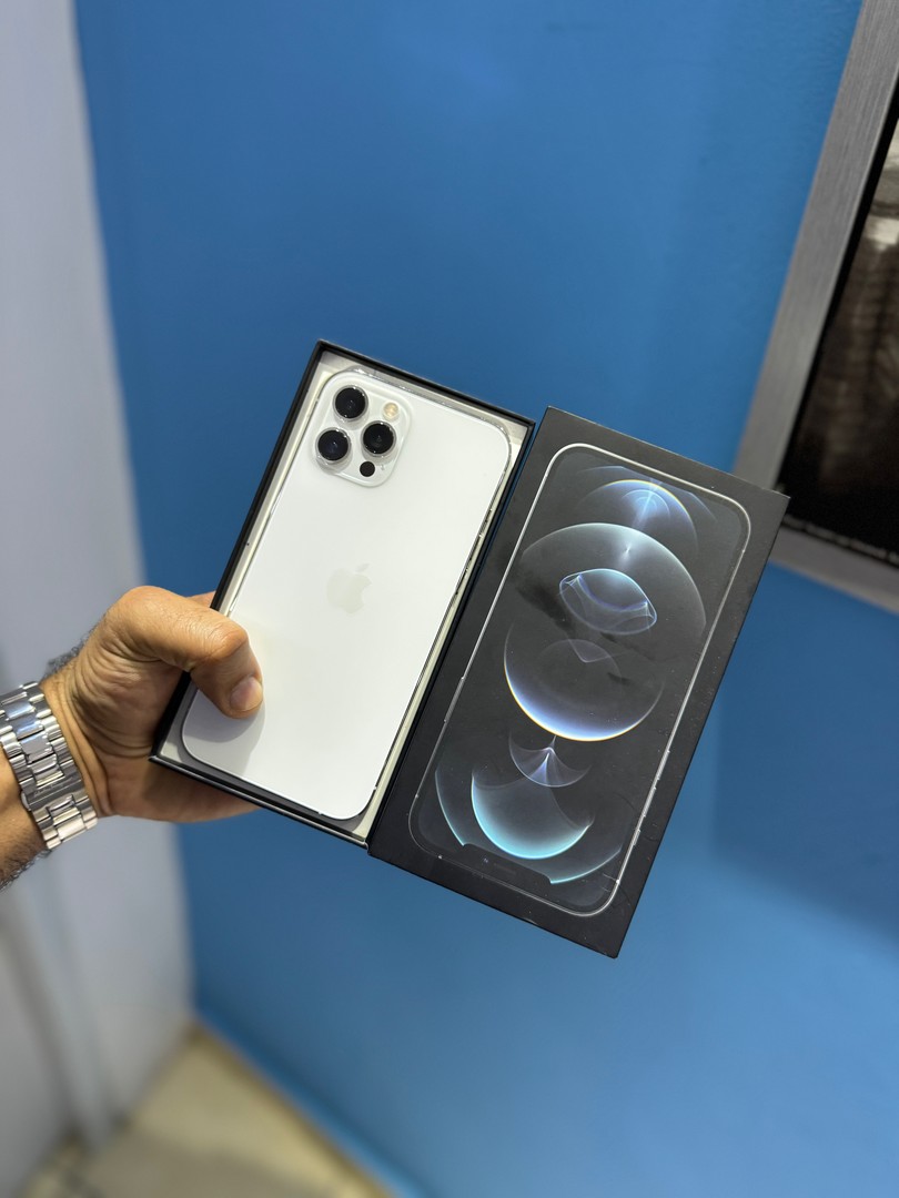 Apple iPhone 12 Pro Max 256GB Desbloqueado en República Dominicana