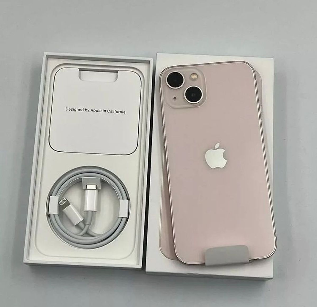 Apple iPhone 13 256GB Smartphone