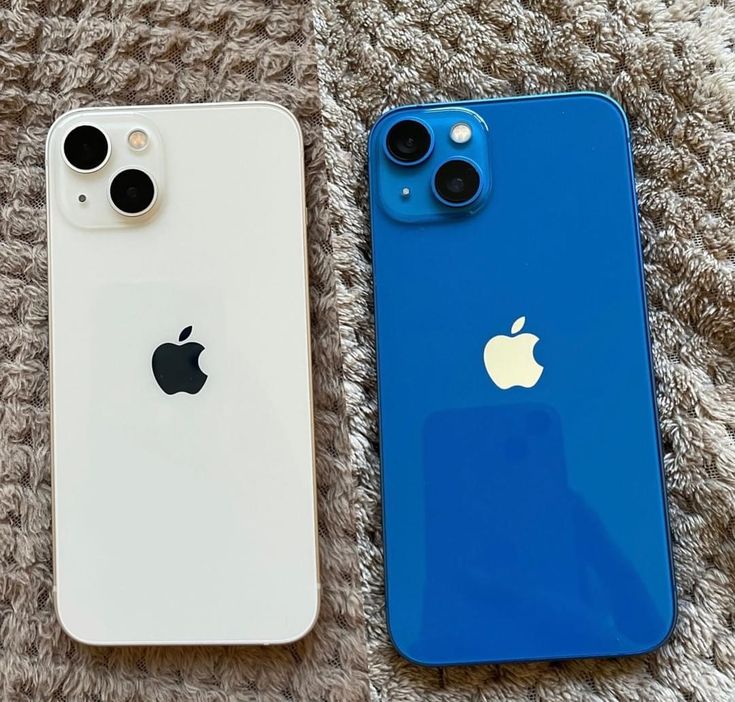 Apple iPhone 13 Smartphone