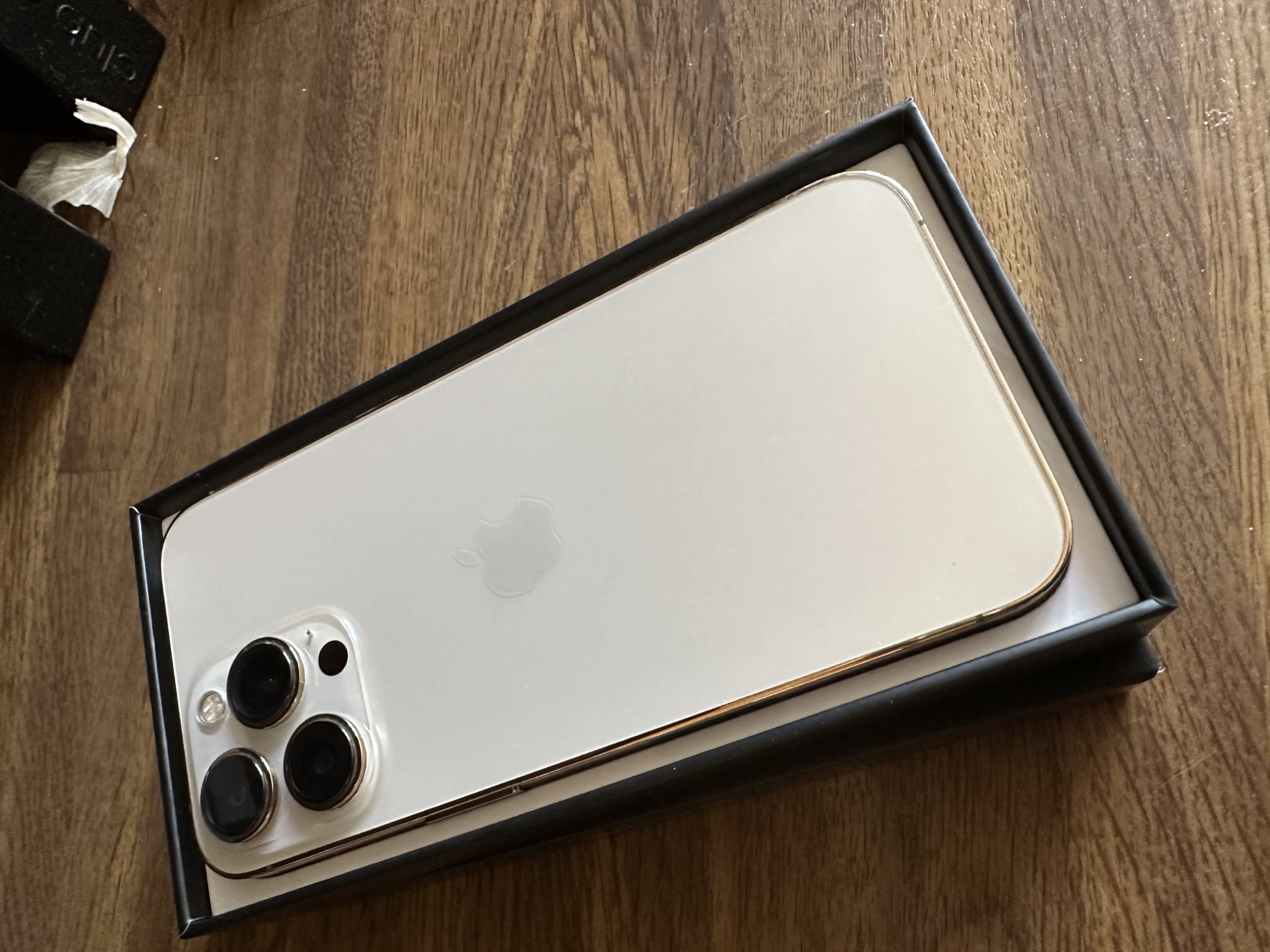 Apple iPhone 13 Pro 256GB Oro en República Dominicana