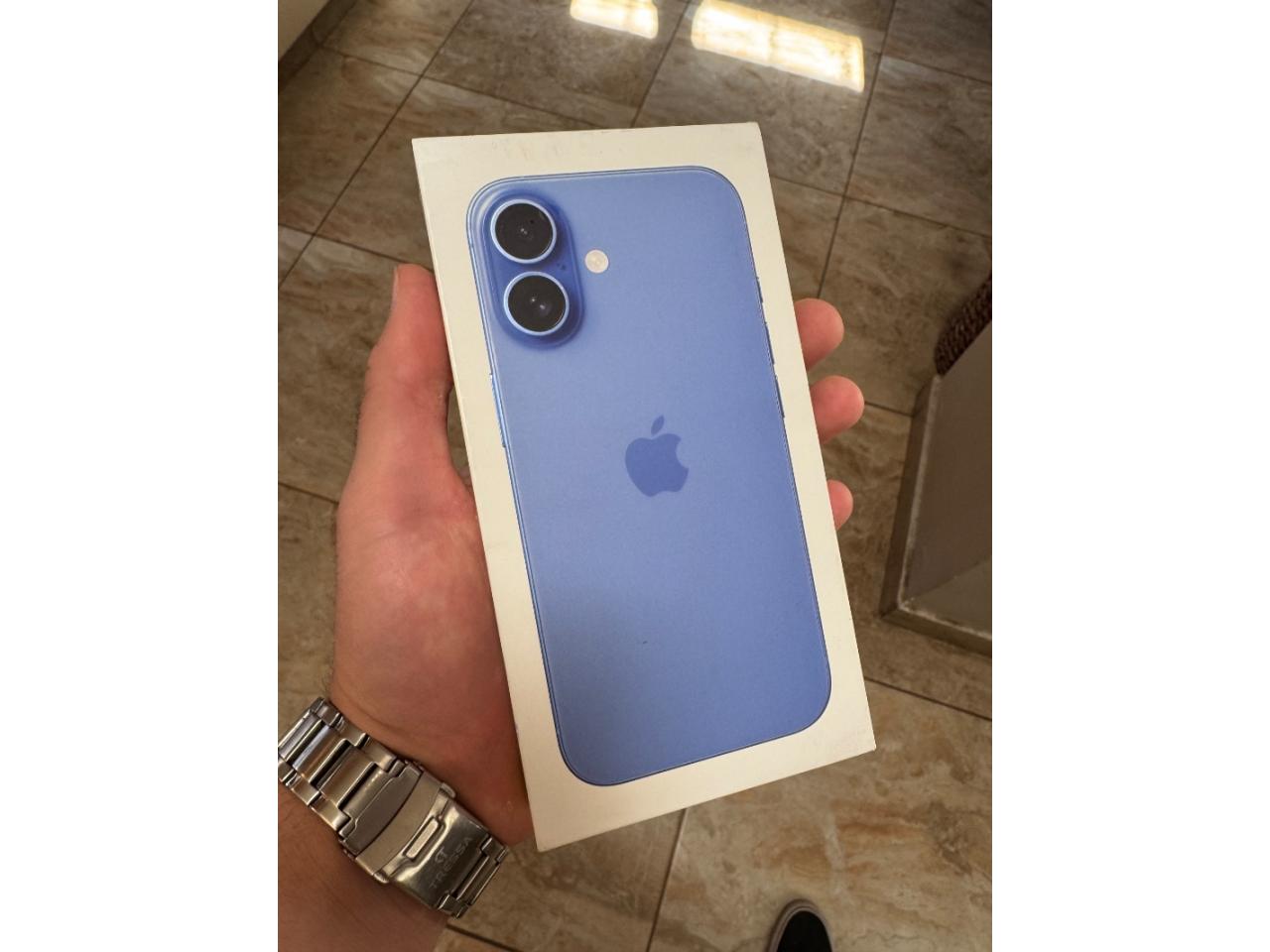 Apple iPhone 16 Modelo Normal 128/256GB en República Dominicana