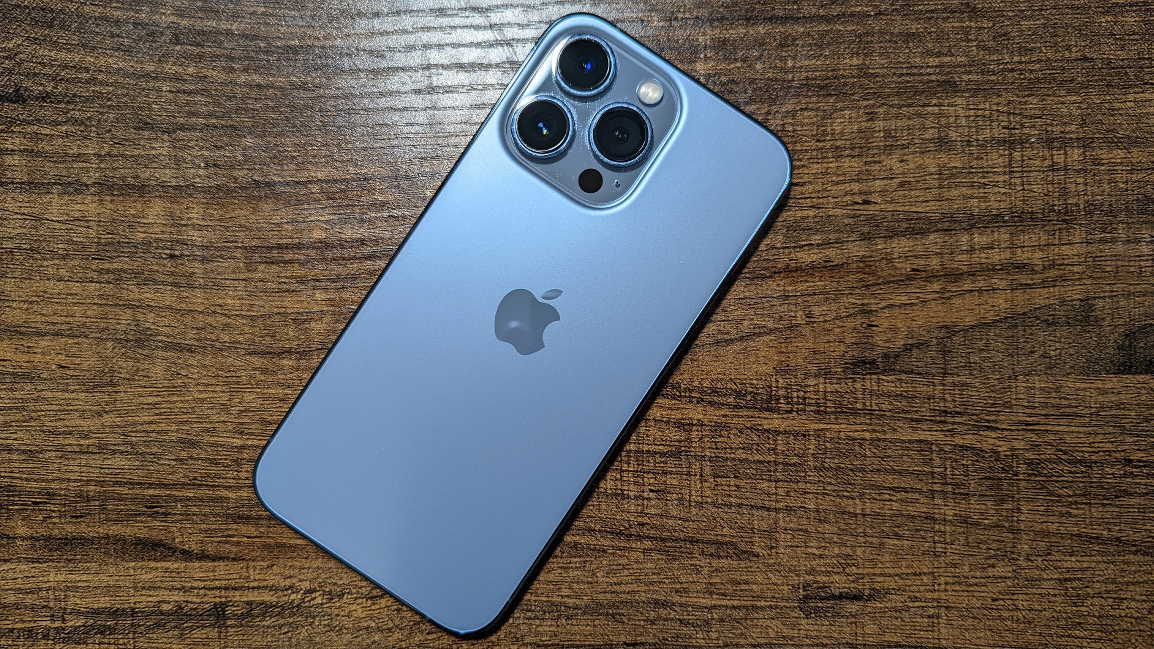 Apple iPhone 15 Pro Max smartphone en República Dominicana