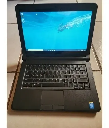Laptop Dell Latitude 3340 – Rendimiento Profesional y Portabilidad en República Dominicana