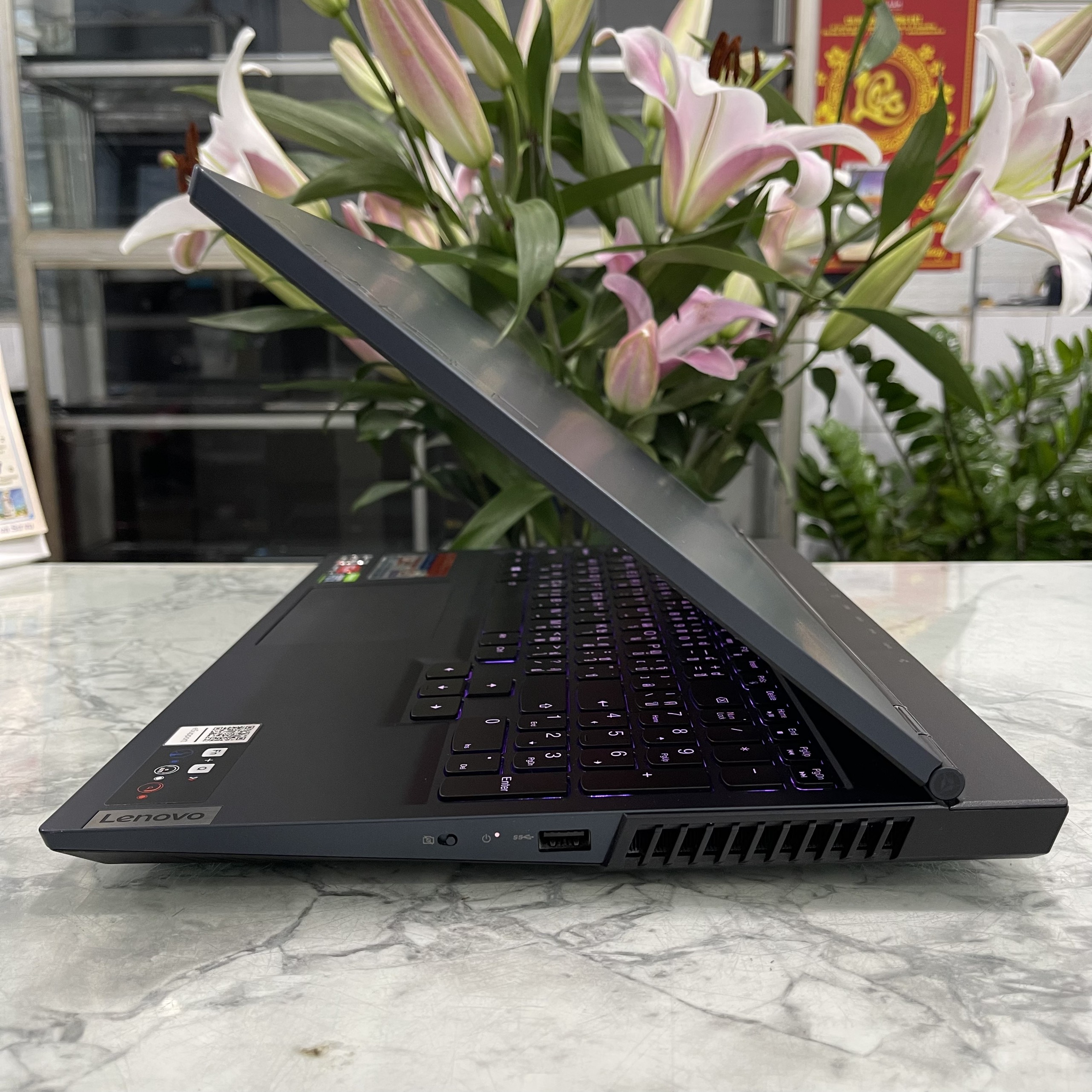 Lenovo Legion 5 15.6" con Ryzen 7, 16GB RAM, SSD 512GB y RTX 3060 6GB DDR4 en República Dominicana