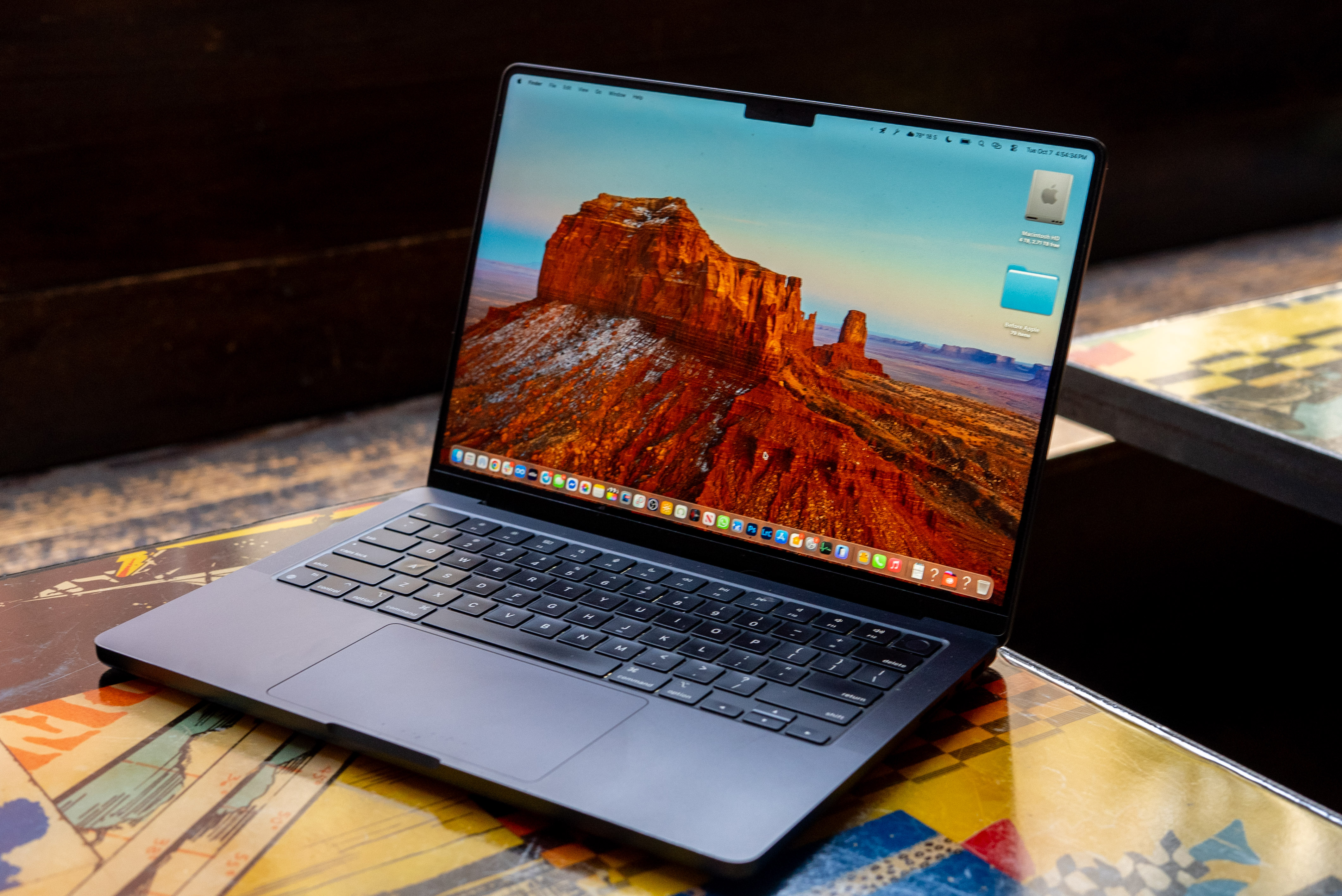 Portátil Apple MacBook Pro - Rendimiento Profesional y Diseño Elegante en República Dominicana