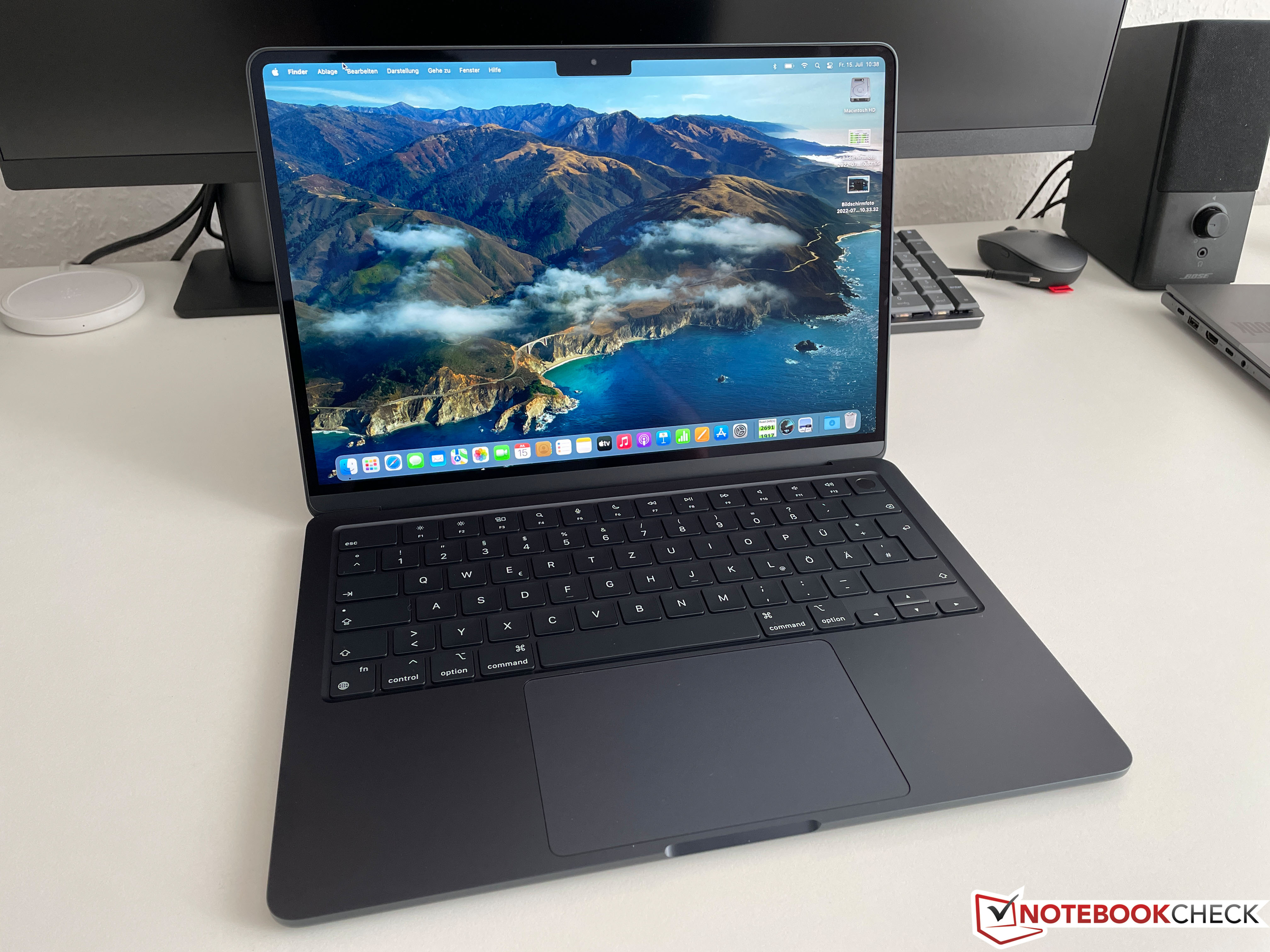 Apple MacBook Air M2 de 15 pulgadas con 512GB SSD y 8GB RAM, nueva en caja en República Dominicana