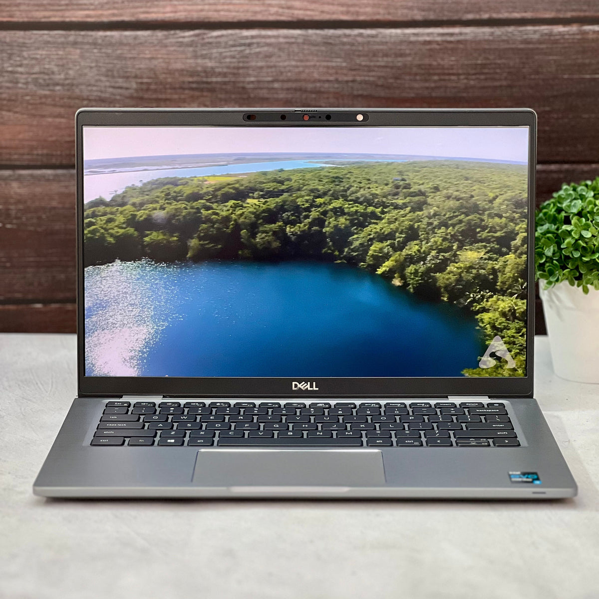 Portátil Dell Latitude 7420 con Intel i5 11ª Gen, 16GB RAM y SSD en República Dominicana