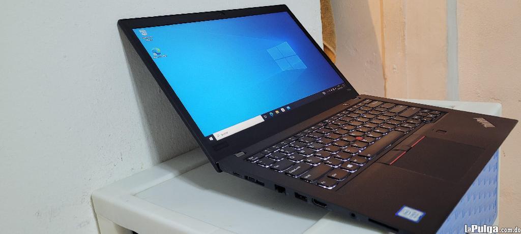 Laptop Lenovo Slim 14" Core i7, 8GB RAM, 256GB SSD, WiFi y Bluetooth en República Dominicana