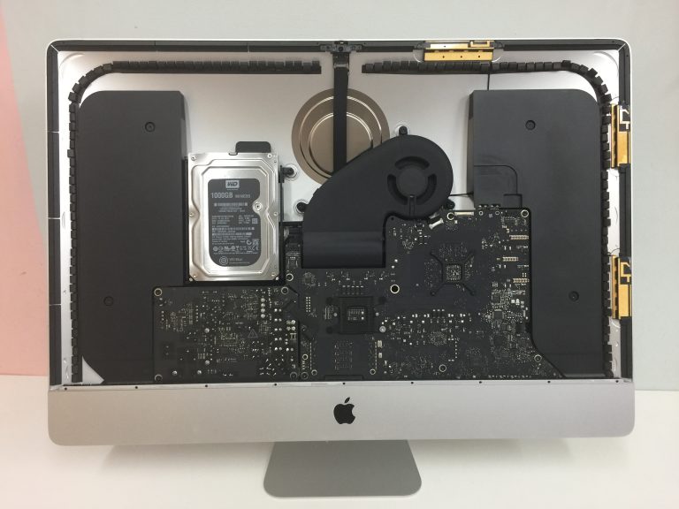 Apple iMac 27" 2017 con 64GB RAM, sin encender