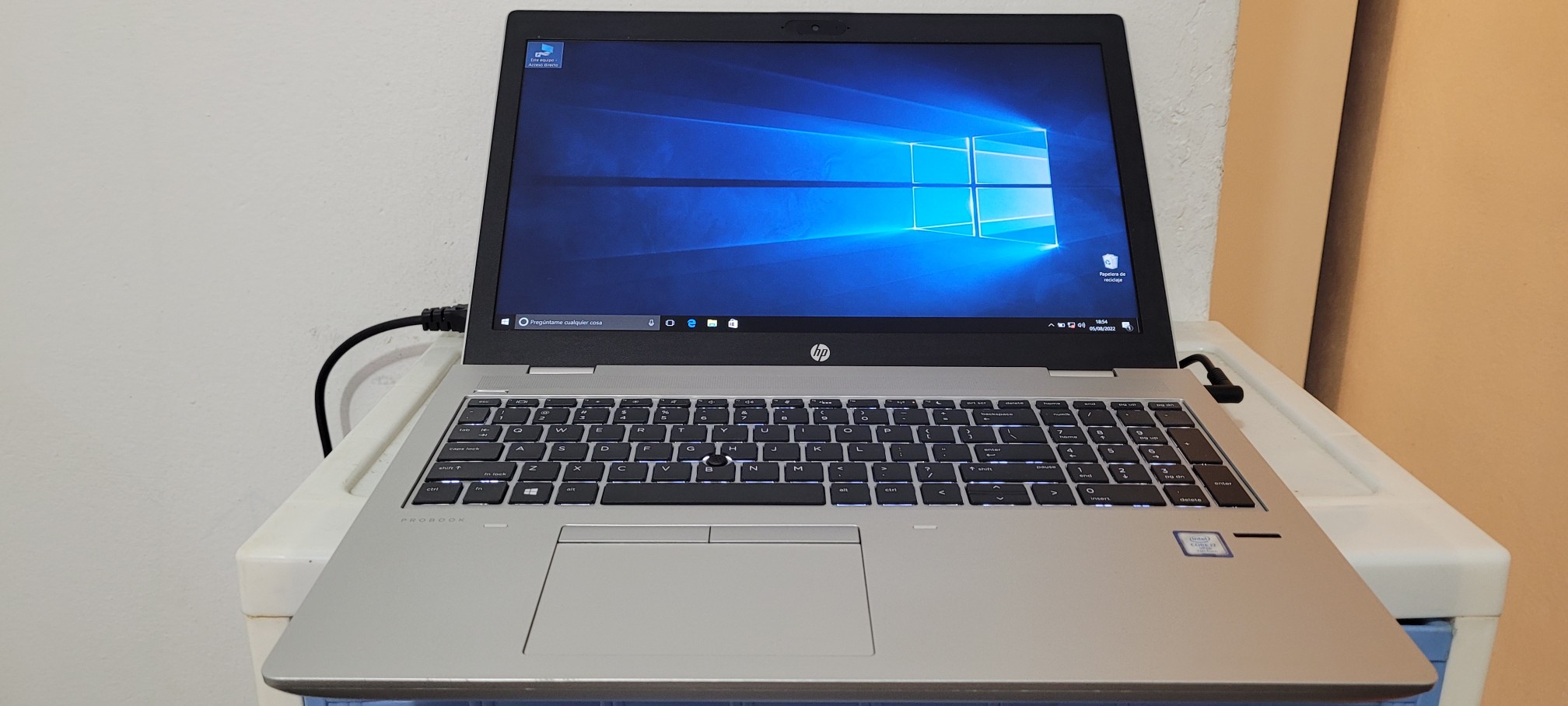 Laptop HP ProBook 650 G4 17" Core i5 7ª Gen, 8GB RAM DDR4, SSD 256GB + HDD 320GB, Negro