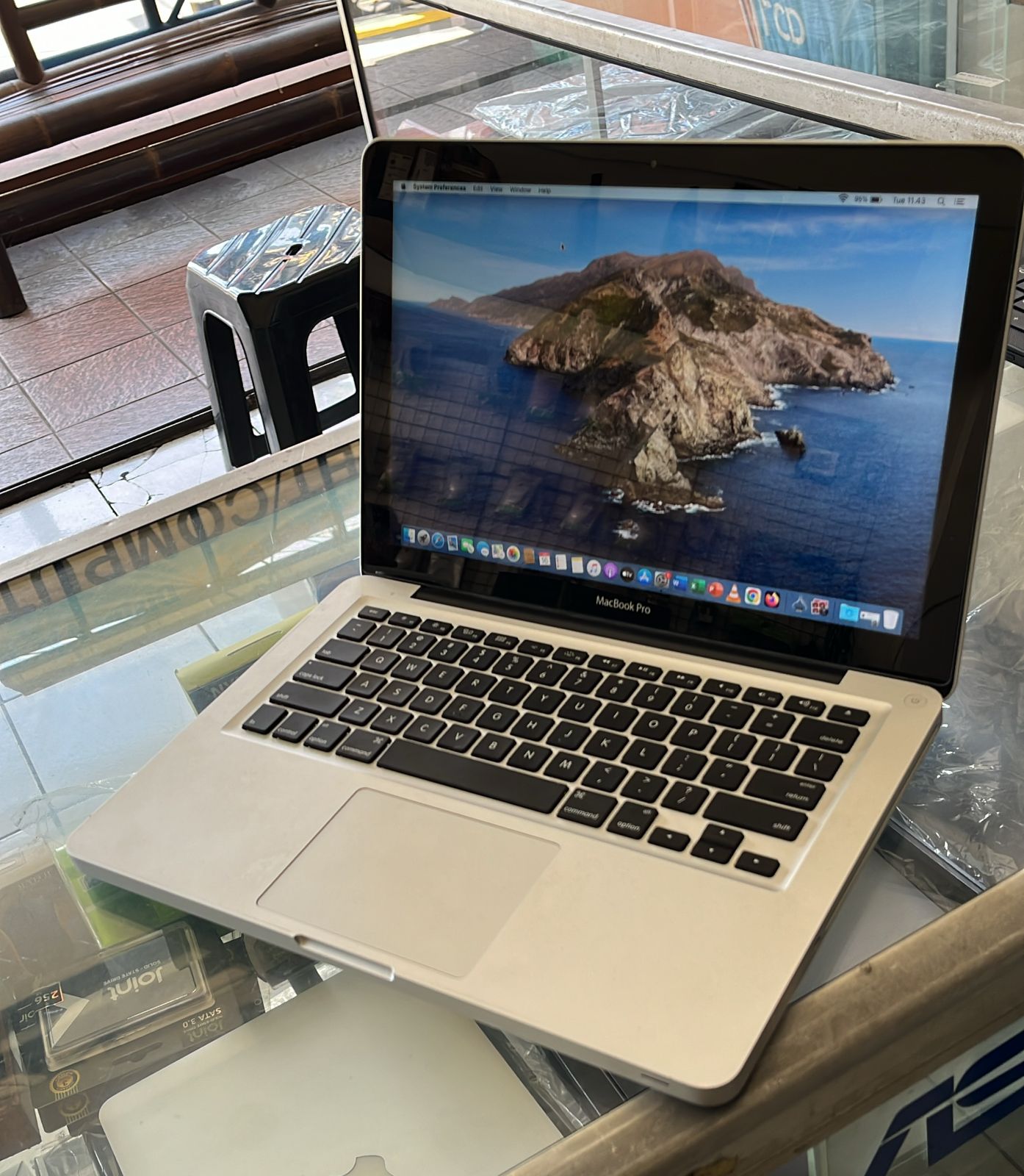 MacBook Pro 2012 con procesador i5, 16 GB RAM y disco duro mecánico de 1 TB en República Dominicana