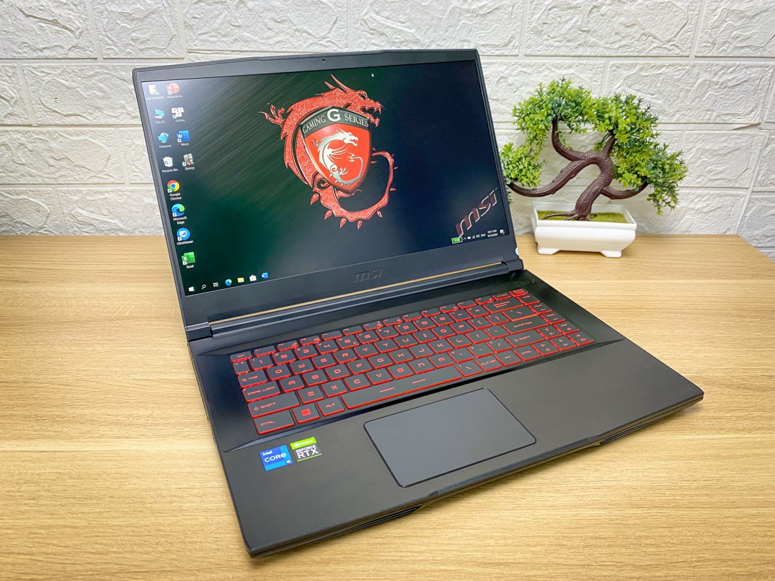 Portátil MSI GF63 Thin 15.6" 144Hz Intel i5-10500H 8GB RAM 256GB SSD GTX 1650