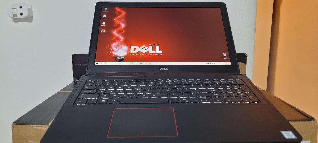 Laptop Dell Inspiron Gamer 17" Intel Core i7 6ª Gen, 16GB RAM, NVIDIA GTX 960M 4GB Dedicada