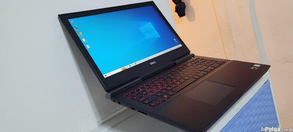 Laptop Dell Inspiron Gamer 17" Intel Core i7 6ª Gen, 16GB RAM, NVIDIA GTX 960M 4GB Dedicada en República Dominicana