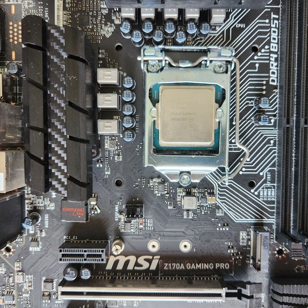Placa base MSI Z170A con procesador Intel Core i7 6700 3.4 GHz en República Dominicana