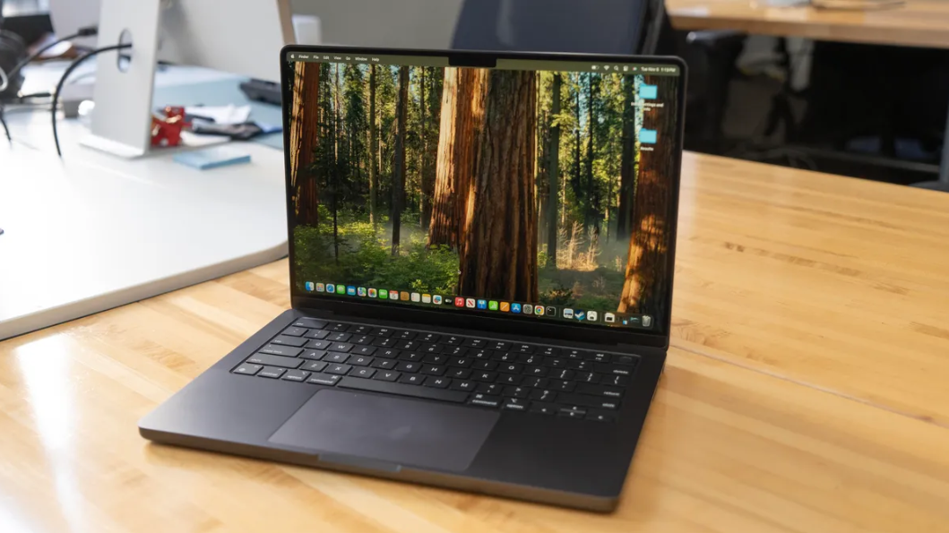 Apple MacBook Pro 14” 2024 con Chip M4 Pro y SSD de 512GB en República Dominicana