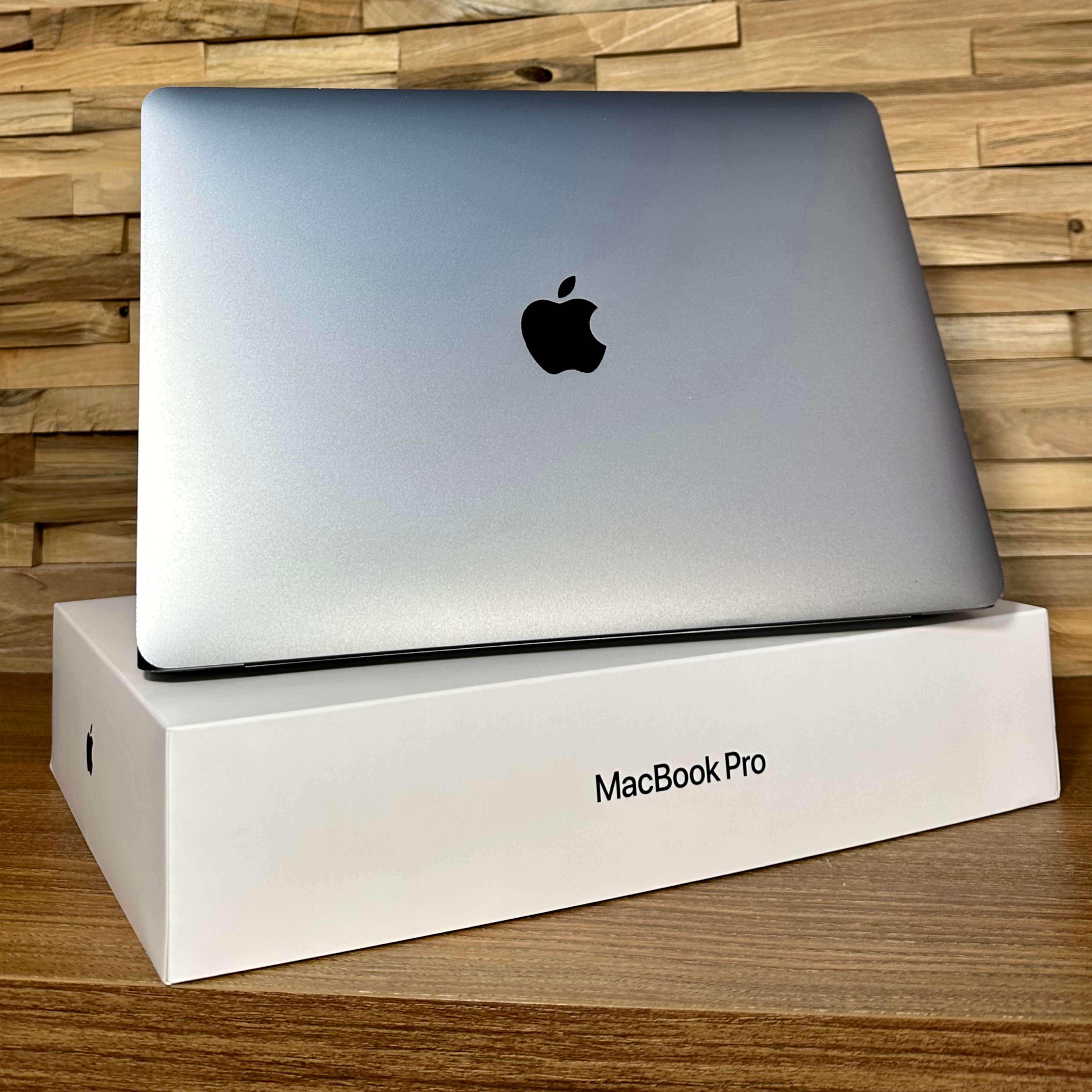 MacBook Pro Retina 13.3” 2019 Core i5 8GB RAM 256GB SSD en República Dominicana