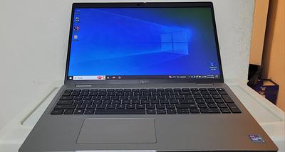Laptop Dell 5510 de 17" con Intel Core i5 de 10ª generación, 16GB RAM DDR4, SSD 512GB y video dedicado 8GB en República Dominicana