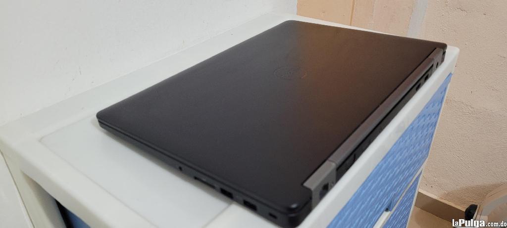 Laptop Dell Latitude 7470 de 14" con Intel Core i7 2.8GHz, 16GB RAM, SSD 1TB y Tarjeta Gráfica Intel HD 5500 8GB en República Dominicana