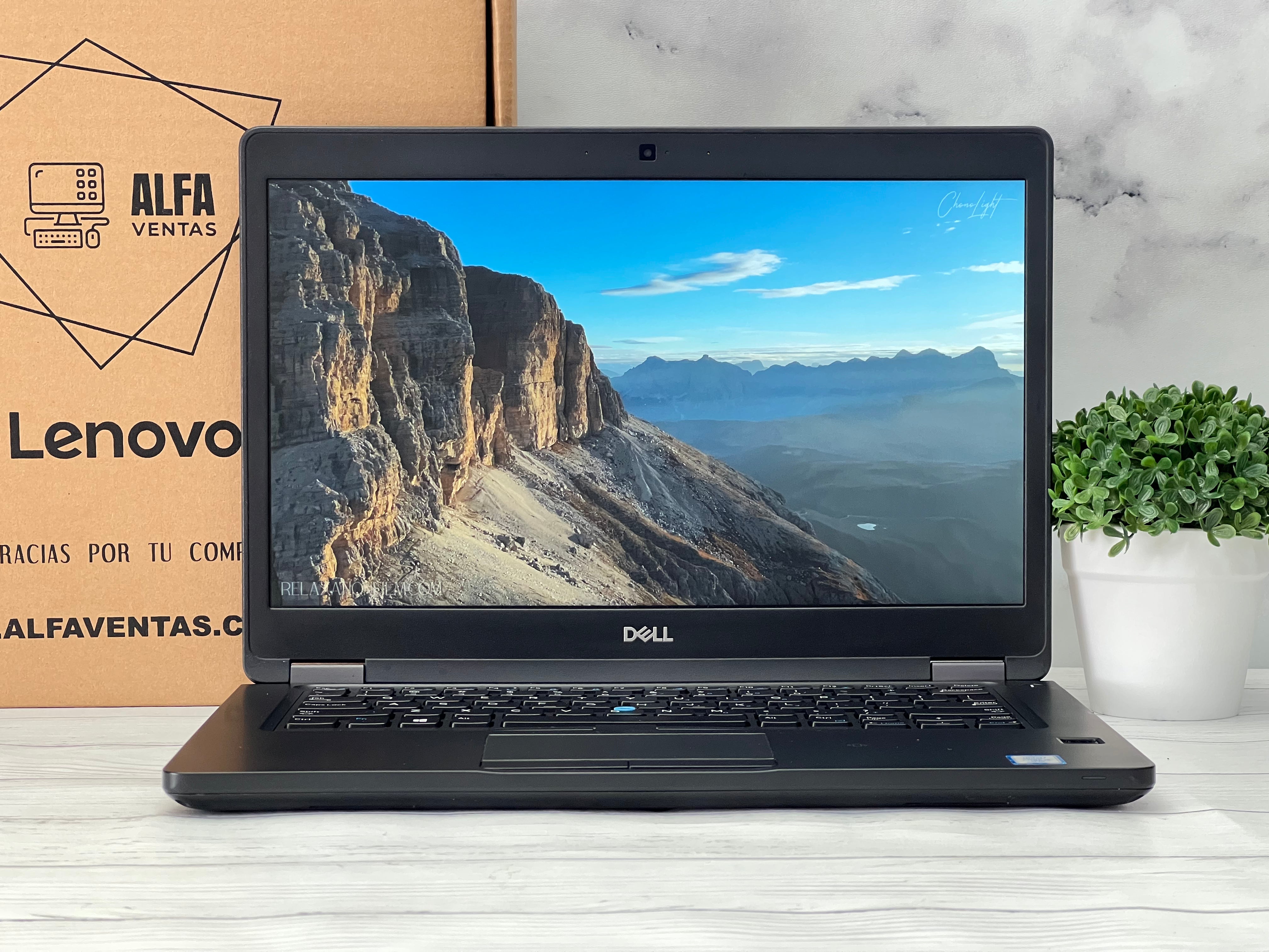 Laptop Dell Latitude 5490 con Procesador i5, 8GB RAM y SSD M.2 de 256GB en República Dominicana