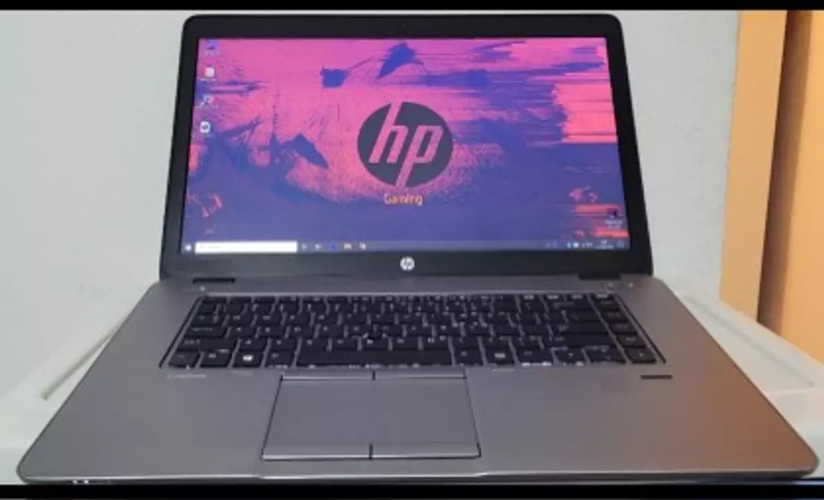 Laptop HP 17" con Procesador Intel Core i5, 8GB RAM y Disco SSD de 256GB en República Dominicana