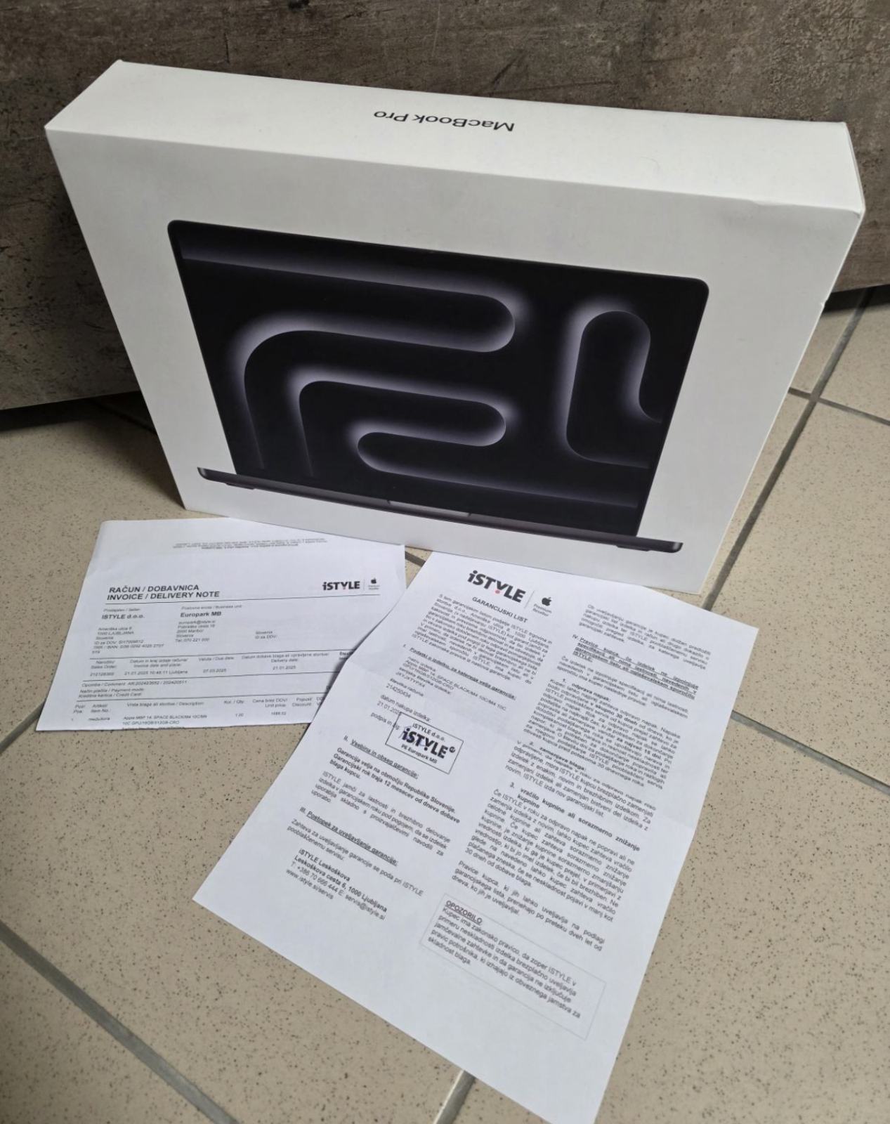 MacBook Pro 14" M4 con 16GB RAM y 512GB SSD - Open Box en República Dominicana