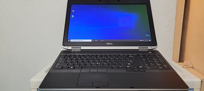 Laptop Dell Latitude 17" con procesador Intel Core i7, 8GB RAM, disco duro 1000GB y salida HDMI en República Dominicana