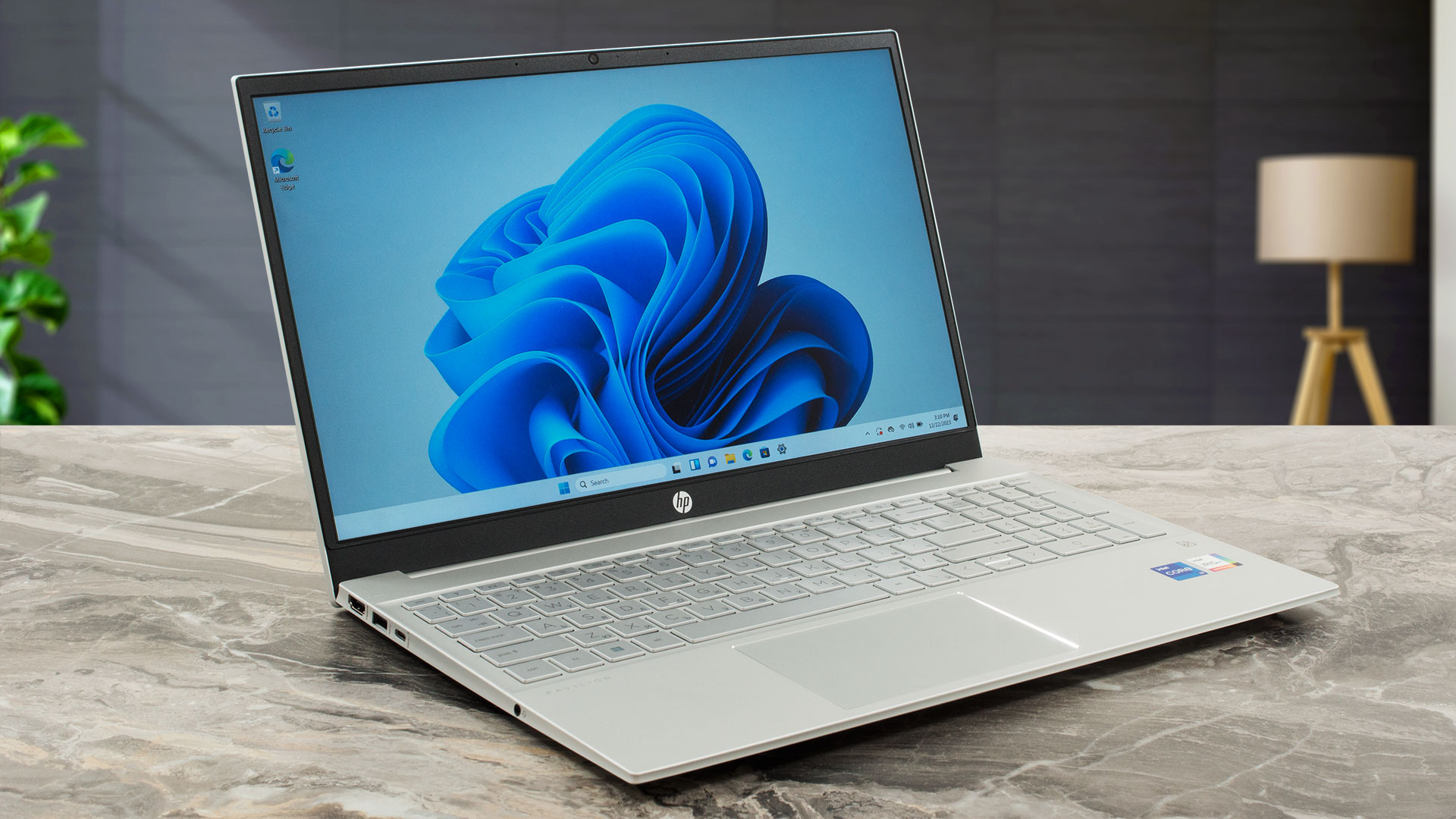 Portátil HP Pavilion 15 con procesador Intel Pentium Gold en República Dominicana