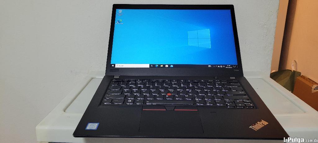 Laptop Lenovo Slim 14" con Procesador Intel Core i7 2.4GHz, 8GB RAM, SSD 256GB y HDMI en República Dominicana