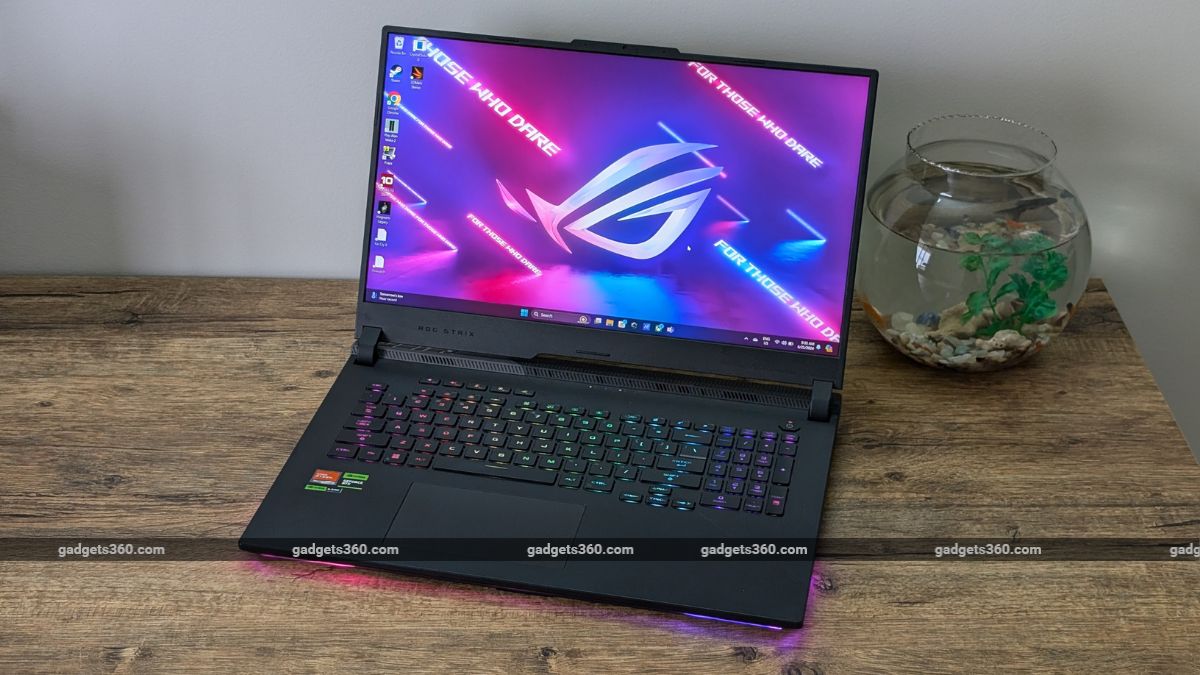 Portátil ASUS ROG Strix G16 2025 con pantalla 16" 3ms, RTX 5070, Ryzen 9 8940HX, 16GB RAM, 1TB SSD en República Dominicana