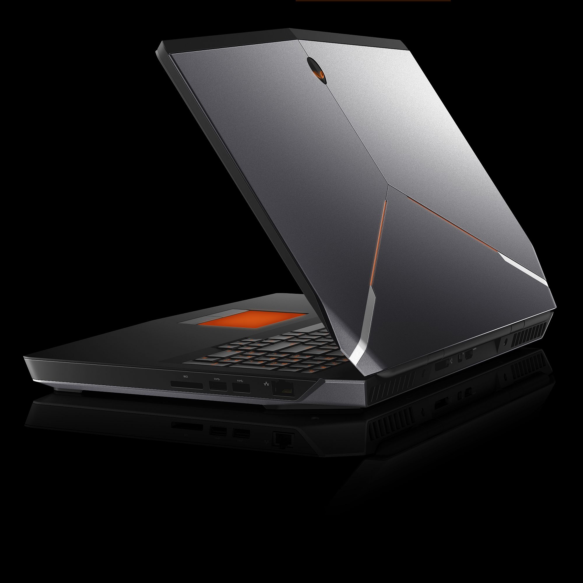 Alienware R2 Laptop Gaming 17" Touch 4K Core i7 16GB RAM SSD 256GB + HDD 1TB GTX 970m 3GB en República Dominicana