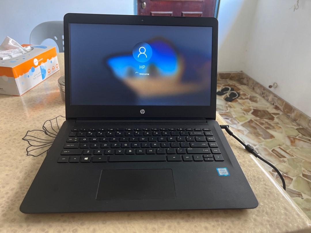 Computadora HP con 8GB RAM, procesador i5 1.7 GHz y disco duro de 750 GB