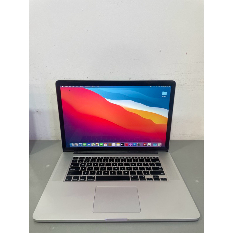 MacBook Pro Retina de 15 pulgadas modelo 2014 con doble cargador original en República Dominicana